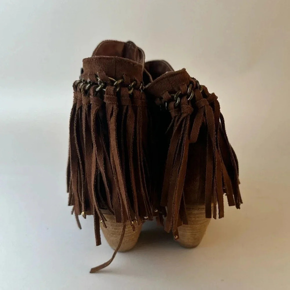 Not Rated Mohegan Chukka Fringe Boot - Picture 6 of 9